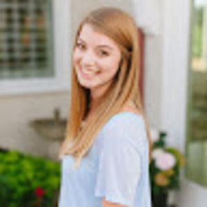 Meet your Posher, Abigail